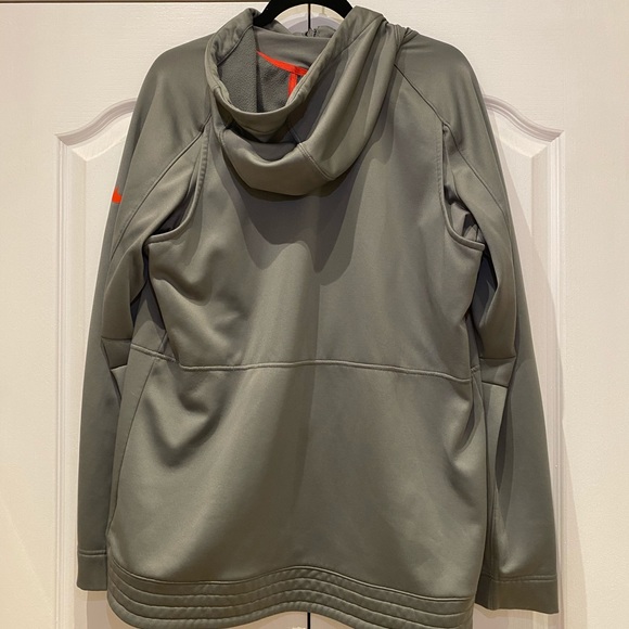 Nike Lebron Therma-Fit Sweater Zip Hoodie in Grey - Picture 6 of 16